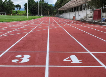 FABRICANTE DE PISTAS DE ATLETISMO